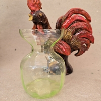 uranfaret-hyazintglas-buttet-lysgroent-gammelt-loegglas